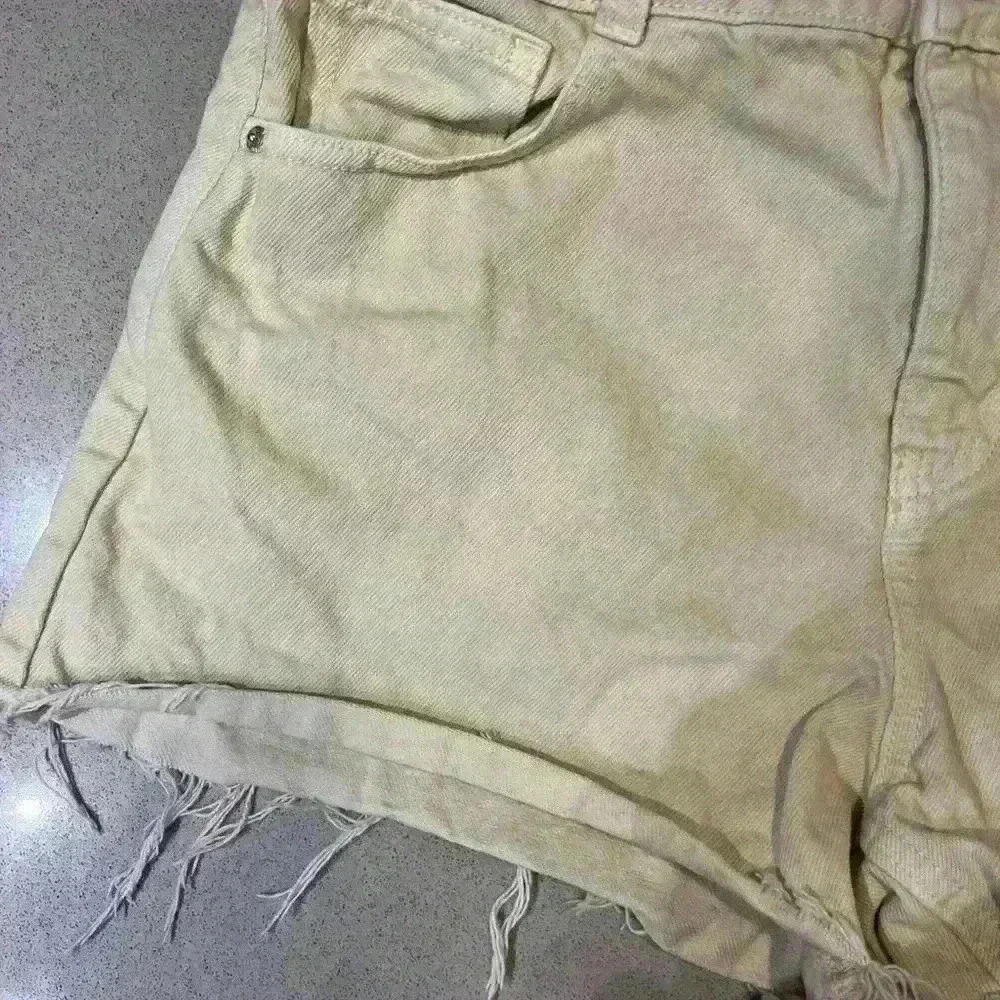 Zara yellow tye dye shorts - Picture 2 of 11